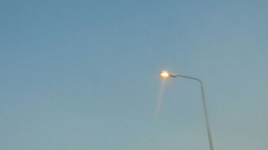  إضاءة أعمدة الإنارة نهار فى طريق جوزيف تيتو (2)