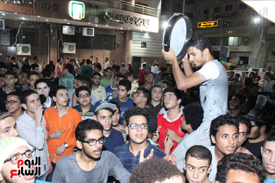 طلاب الثانوية العامة يتظاهرون احتجاجا على إلغاء الإمتحان (5)