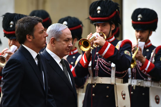 رئيس وزراء ايطاليا يستقبل نتنياهو بالموسيقى العسكرية فى روما (4)