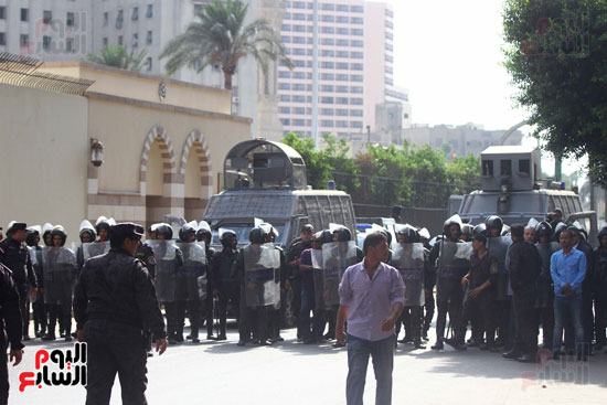 اشتباكات بين الأمن وطلاب الثانوية العامة فى شارع محمد محمود (10)