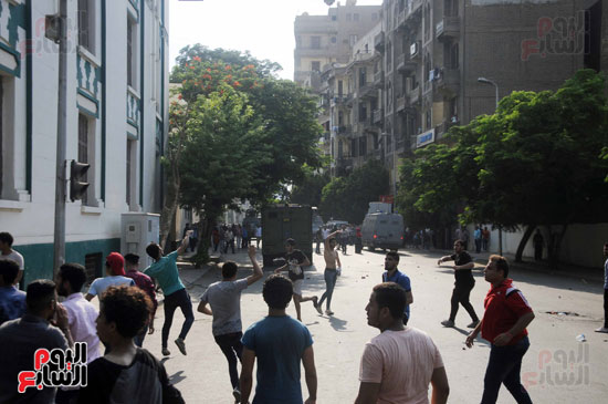 اشتباكات بين الأمن وطلاب الثانوية العامة فى شارع محمد محمود (5)