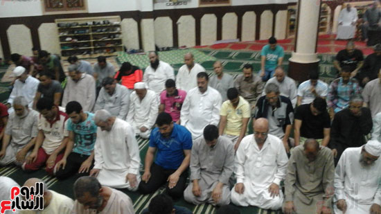  أداء صلاة التهجد بكفر الشيخ والإعتكاف فى 299 مسجد (2)