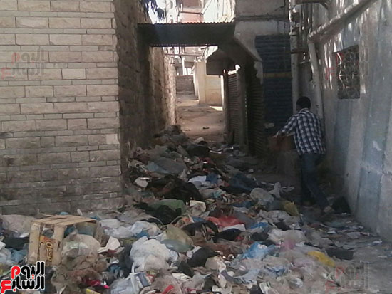القمامة تغرق شوارع الإسكندرية والمحافظة تعجز عن حل الأزمة (6)