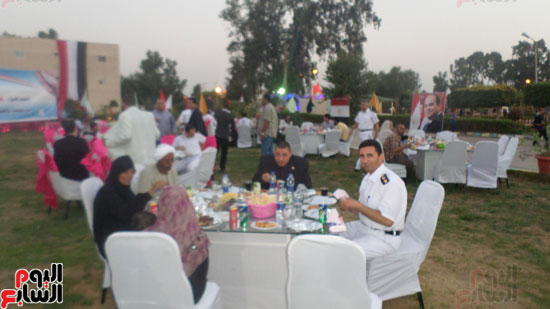 مديرية أمن الإسماعيلية تنظم حفل إفطار لأسر الشهداء (11)
