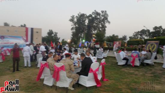 مديرية أمن الإسماعيلية تنظم حفل إفطار لأسر الشهداء (13)