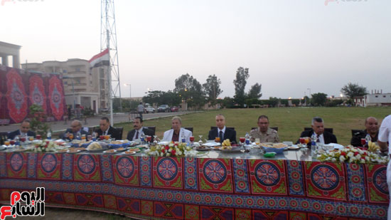 مديرية أمن الإسماعيلية تنظم حفل إفطار لأسر الشهداء (16)