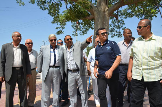  محافظ الإسماعيلية يتفقد مسرح الغابة تمهيدا للاحتفال بذكرى30 يونيو (7)