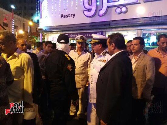 حكمدار العاصمة يتفقد الحالة الأمنية احتفال المواطنين بـ30 يونيو (1)