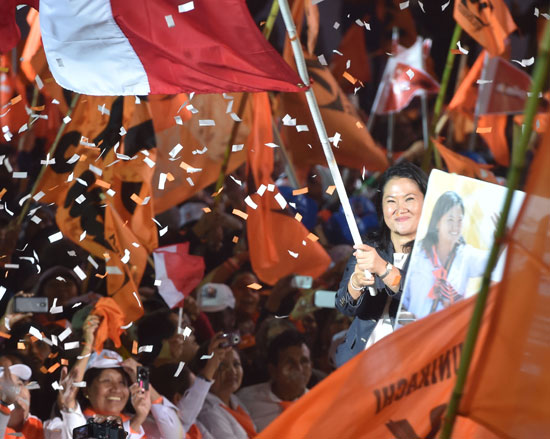 تأييد-شعبى-لابنة-ألبرتو-فوجيمورى-الرئيس-السابق-لبيرو-فى-انتخابات-الرئاسة-(14)