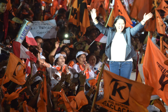 تأييد-شعبى-لابنة-ألبرتو-فوجيمورى-الرئيس-السابق-لبيرو-فى-انتخابات-الرئاسة-(15)