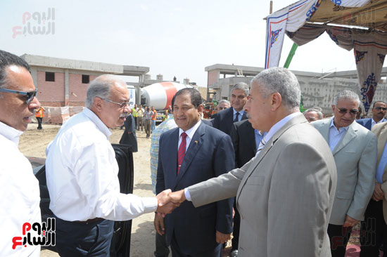 زيارة رئيس الوزراء الى محافظة الغربية  (2)