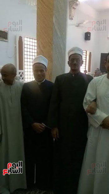 وكيل وزارة الأوقاف بالأقصر يفتتح مسجد سيدنا عقبة بن نافع بالكرنك (1)