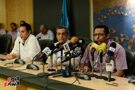 يحيى قلاش  جمال عبد الرحيم خالد البلشى مؤتمر نقابة الصحفيين  (1)