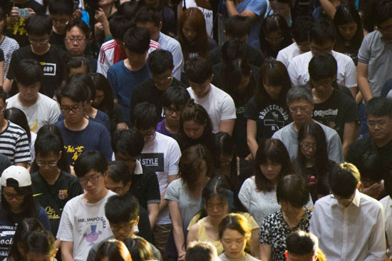 المتظاهرين يتجمعون فى هونج كونج (2)