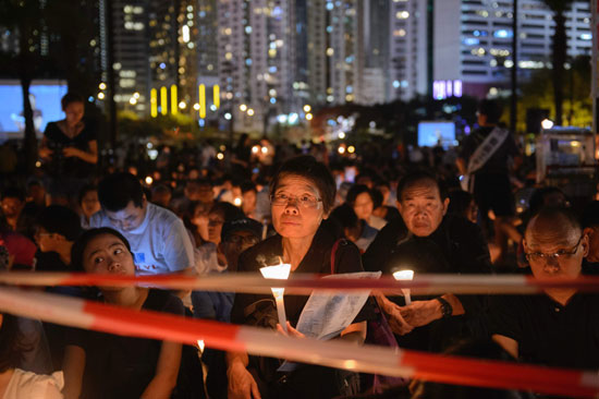 المتظاهرين يتجمعون فى هونج كونج (19)