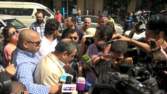 صحفيون يتوجهون من مقر نقابتهم لمحكمة عابدين للتضامن مع يحيى قلاش (8)