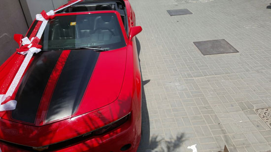 مصرى يهدى خطيبته الأردنية سيارة فارهة فى عيد ميلادها بدبى  (6)