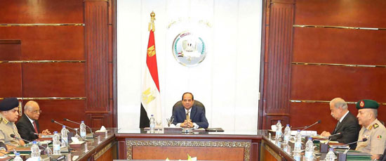 اجتماع الرئيس السيسي بمجلس الدفاع الوطنى (2)