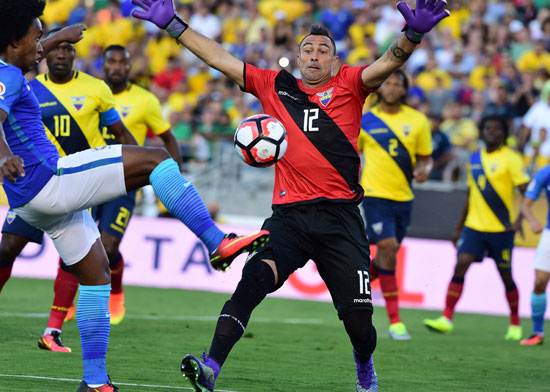 البرازيل تبدأ مشوار كوبا أمريكا بتعادل باهت أمام الإكوادور (16)
