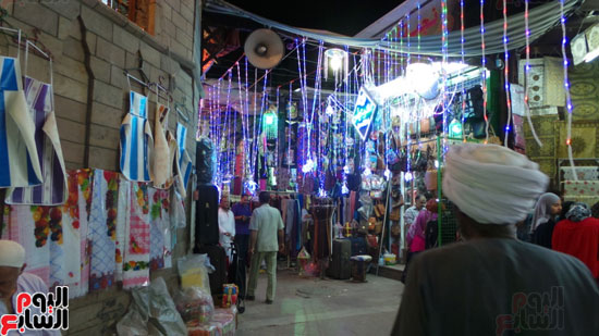  زينة رمضان تملأ شوارع أسوان  (4)