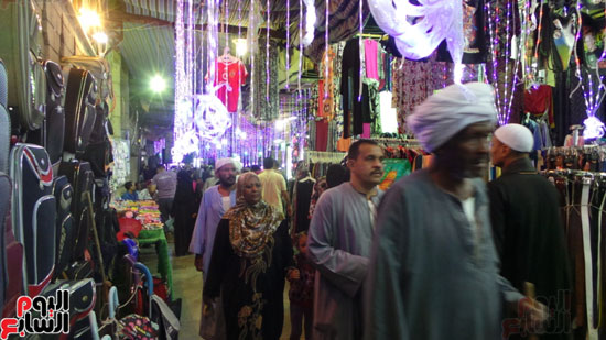  زينة رمضان تملأ شوارع أسوان  (5)