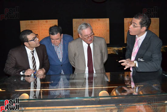 قنصل روسيا بالإسكندرية يزور متحف المخطوطات (3)