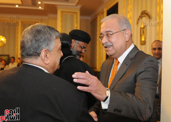 رئيس الوزراء يلتقى أبناء الجالية المصرية فى كندا لبحث مطالبهم (2)