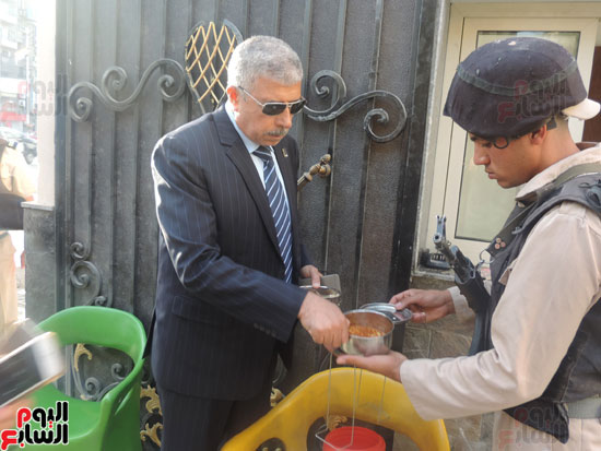 مدير أمن الغربية يتفقد خدمات تأمين المنشآت الهامة بطنطا (8)