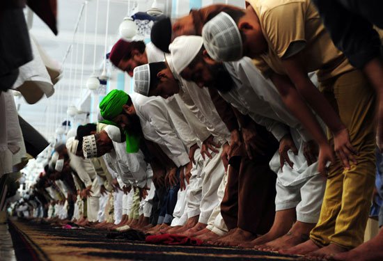 آلاف-المسلمين-يعمرون-مساجد-الله-فى-رمضان- (15)
