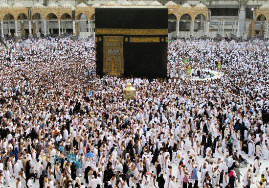 آلاف-المسلمين-يعمرون-مساجد-الله-فى-رمضان- (8)