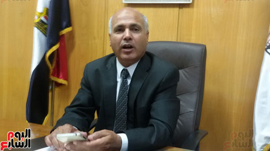 الدكتور عبد الناصر حميدة وكيل وزارة الصحة فى بنى سويف (4)