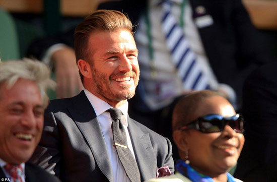 ابتسامة بيكهام بعد الموقف الطريف -اليوم السابع -7 -2015 ابتسامة بيكهام بعد الموقف الطريف -اليوم السابع -7 -2015