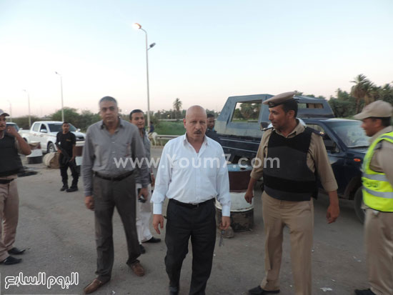 	مدير أمن أسوان يتابع الحالة الأمنية بالكمائن -اليوم السابع -7 -2015