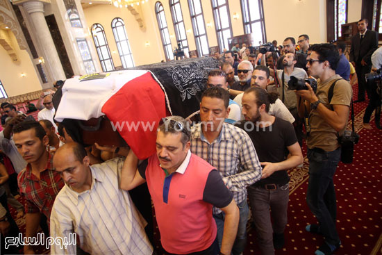 	تشييع جثمان عمر الشريف -اليوم السابع -7 -2015