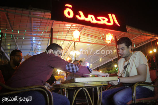 مقاهى مصر تحتضن لاعبى الطاولة  -اليوم السابع -7 -2015