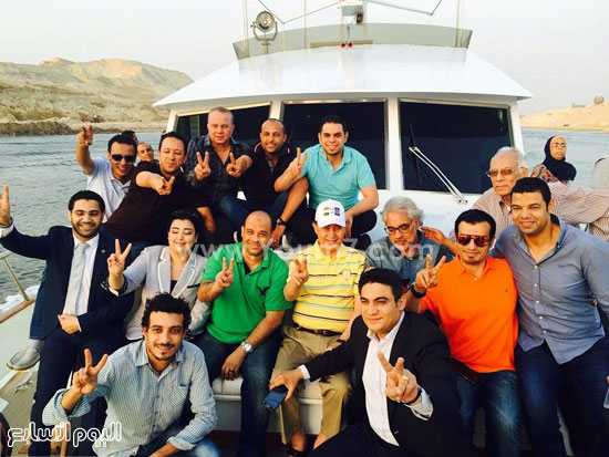 صورة جماعية من نجوم الرياضة والإعلام فى قناة السويس الجديدة -اليوم السابع -7 -2015 صورة جماعية من نجوم الرياضة والإعلام فى قناة السويس الجديدة -اليوم السابع -7 -2015