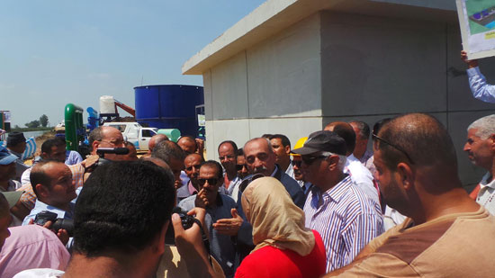 محافظ كفر الشيخ ورئيس مجلس إدارة شركة مياه الشرب -اليوم السابع -7 -2015