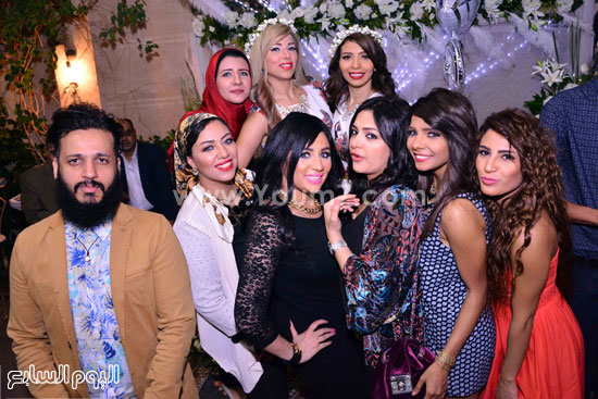 إيساف وفاطمة الشاذلى ودنيا المصرى وهدير ودنيا المصرى ومايسة وشقيقة العروس نورهان -اليوم السابع -7 -2015