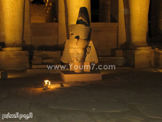 تمثال بمعبد الرمسيوم فى الإضاءة الليلية -اليوم السابع -7 -2015