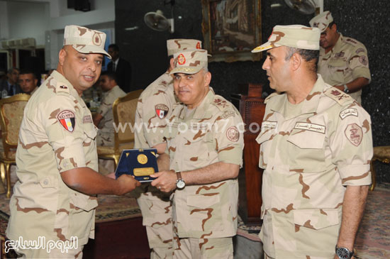 القائد العام يكرم المتميزين من القادة والضباط -اليوم السابع -7 -2015