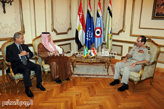 لقاء وزير الخارجية السعودى مع السيسى أثناء تولى الأخير وزير الدفاع -اليوم السابع -7 -2015