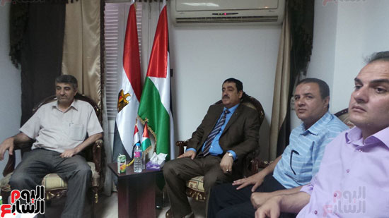 قنصل فلسطين بالإسكندرية يستمع لمشاكل الجالية فى لقاء مفتوح (7)