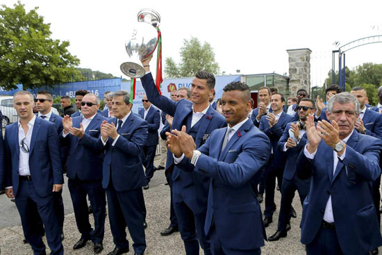 كأس أوروبا يُزين وداع منتخب البرتغال لفرنسا (1)