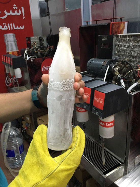 أول زجاجة ثلجية “Ice Coca-Cola” (1)