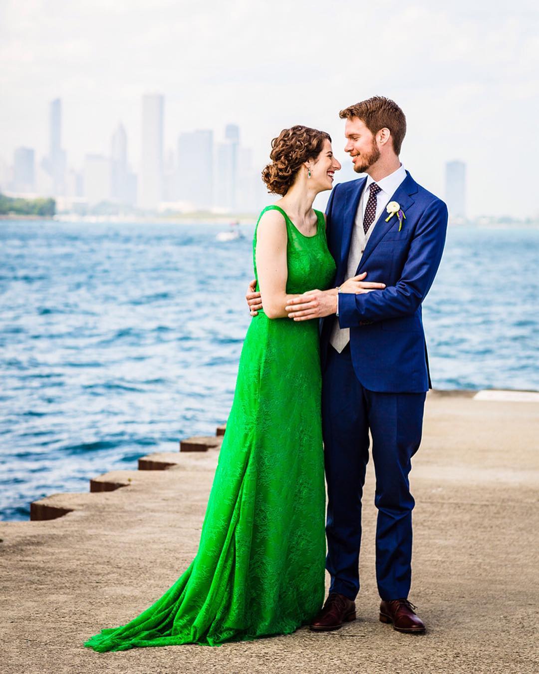 صورة 1 .. فستان أخضر للزفاف