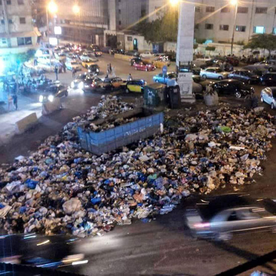 شوارع ميامى بالإسكندرية تمتلئ بالقمامة فى ظل غياب المسئولين (1)