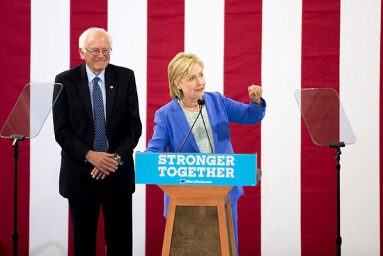 بيرنى-ساندرز-يدعم-هيلارى-كلينتون-فى-انتخابات-الرئاسة-الأمريكية-(5)