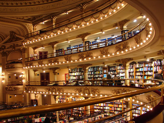 مسرح عمره 100 عام يتحول إلى مكتبة رائعة بمدينة بوينس أيرس فى الأرجنتين (3)