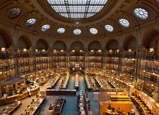 مسرح عمره 100 عام يتحول إلى مكتبة رائعة بمدينة بوينس أيرس فى الأرجنتين (4)