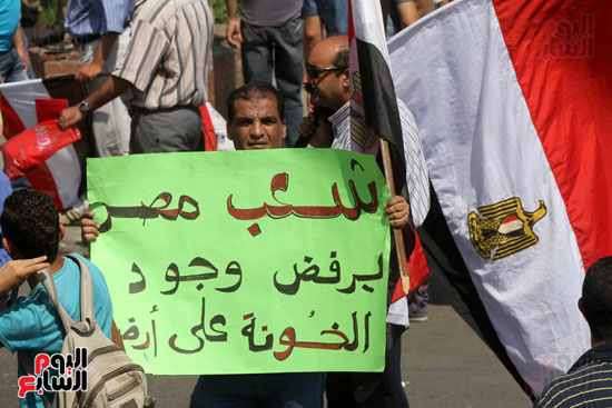 زيادة-أعداد-المتظاهرين-بقصر-الاتحادية-تصوير-محمود-حفناوي-30-6-2013-(8)